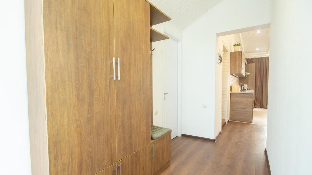 Big Terrace Apartment On Liberty Square Tiflis Exterior foto